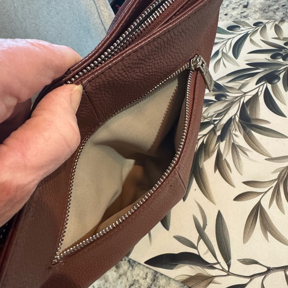 Befen Genuine Leather Shoulder Bag/Crossbody Hobo Bag with 2 removable straps - Picture 6 of 15